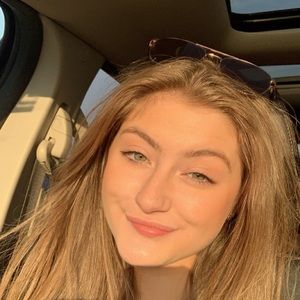 Meet your Posher, Lily